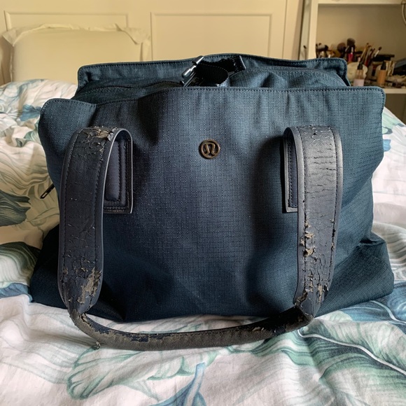 Lululemon Weekender/Duffle Bag